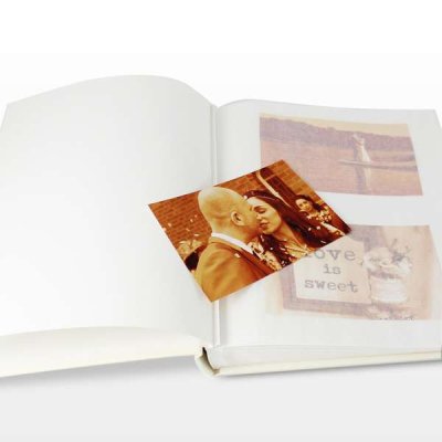 (image for) Personalised Gold Damask Heart Traditional Album