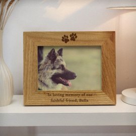 (image for) Personalised Oak Finish 4x6 Paw Prints Photo Frame