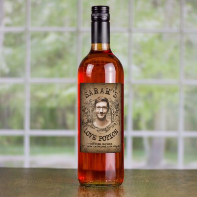 (image for) Valentines Gift Love Potion Wine