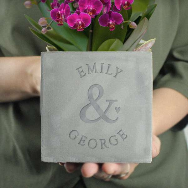 (image for) Personalised Ampersand Couples Concrete Plant Pot - Click Image to Close