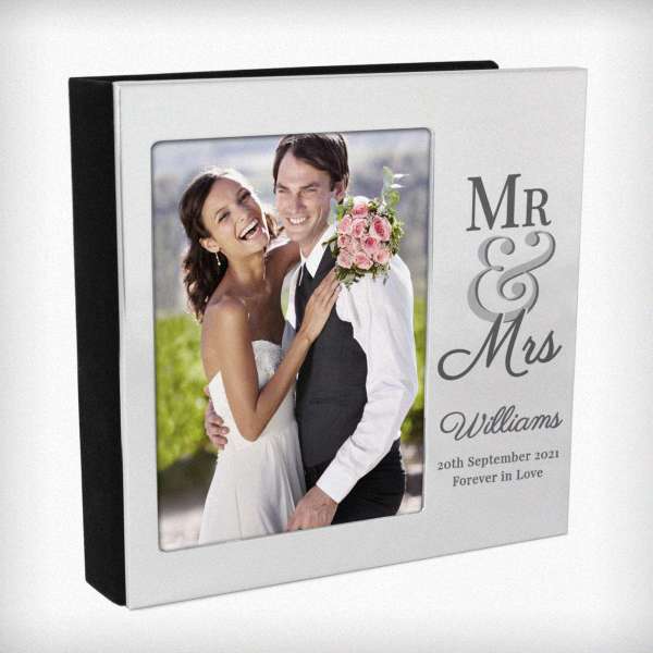 Modal Additional Images for Personalised Mr & Mrs 4x6 Photo Album