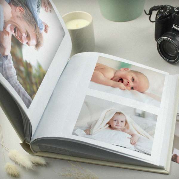 (image for) Personalised Floral Wreath Square Photo Album - Click Image to Close