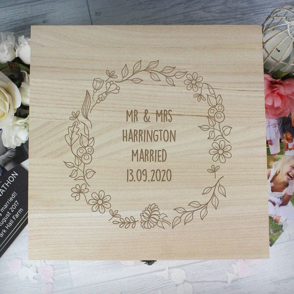 (image for) Personalised Floral Wreath Large Wooden Keepsake Box - Click Image to Close